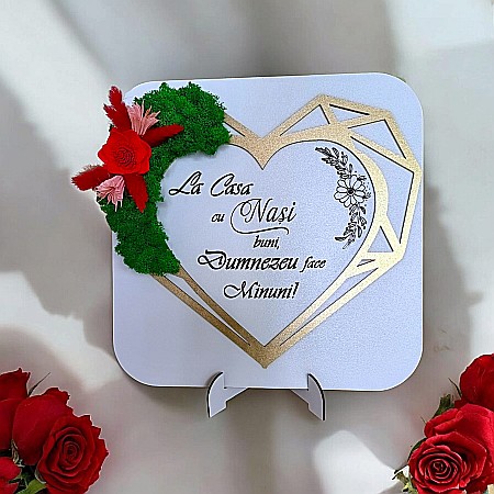 Tablouri cu Licheni - Tablou decorativ personalizat pentru Nasi, decorat cu licheni stabilizati, cu design in formă de inimă geometrica– Produs în România de Rustic Wood Decor