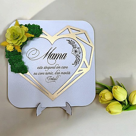 Tablouri cu Licheni - Tablou decorativ personalizat pentru Mama, decorat cu licheni stabilizati, cu design in formă de inimă geometrica– Produs în România de Rustic Wood Decor