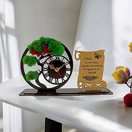 Ceas stil Bonsai - Ceas Bonsai cu Placută, personalizat "Crede în tine mereu, Iubește-te întotdeauna", Produs în România de Rustic Wood Decor ,dimensiune 30x18cm