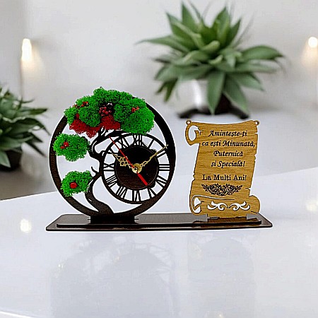 Ceasuri cu Licheni - Ceas Bonsai cu Placută, personalizat "Amintește-ți că ești minunată, Puternică și Specială", Produs în România de Rustic Wood Decor ,dimensiune 30x18cm