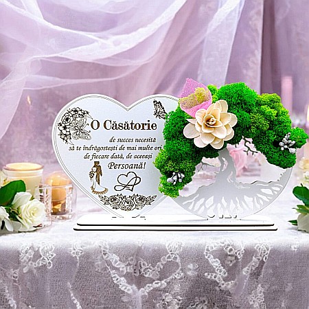 Decoratiune Copacul Vietii-Inima - Tablou Inima Copacul vietii decorativ cu suport, personalizat pentru Casatorie "O Casatorie de succes necesita..." , Produs în România de Rustic Wood Decor, dimensiune 30x16cm