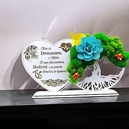 Cadouri Medic/Doctor - Tablou Inima Copacul vietii decorativ cu suport, personalizat pentru Doctor "Stiu ca Dumnezeu e Sfant..." , Produs în România de Rustic Wood Decor, dimensiune 30x16cm