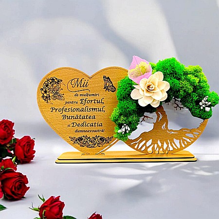 Decoratiune Copacul Vietii-Inima - Tablou Inima Copacul vietii decorativ cu suport, personalizat "Mii de multumiri pentru Efortul, Profesionalismul..." , Produs în România de Rustic Wood Decor, dimensiune 30x16cm