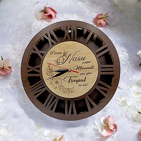 Ceasuri cu Licheni - Ceas de perete stil caseta , cadou personalizat pentru Nasi "Pentru Nasii nostri minunati", cadran wenge, Produs în România de Rustic Wood Decor