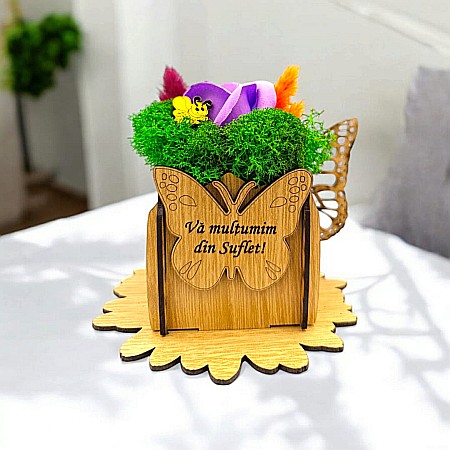 Cadouri Profesori - Cadou personalizat, cutie din lemn decorata cu licheni cu mesaj standard pentru Profesori/Doctori, dimensiune 7x7cm, maro
