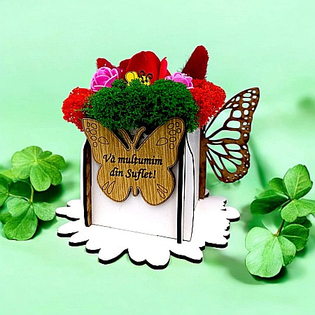 Cadouri Profesori - Cadou personalizat, cutie din lemn decorata cu licheni cu mesaj standard pentru Profesori/Doctori, dimensiune 7x7cm, alb