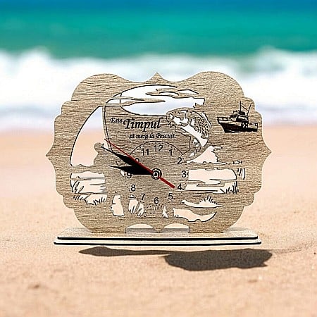 Cadouri personalizate pentru Pescari - Tablou Ceas cu mesaj standard pentru Pescari "Este timpul sa merg la pescuit!", cadou personalizat perfect pentru Iubitorii de Pescuit, 28x20cm