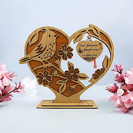 Decoratiuni din Lemn - Cadou personalizat inima din lemn, decoratiune cu mesaj standard pentru Ziua Femeii/8Martie, model 2, dimensiune 19x22cm