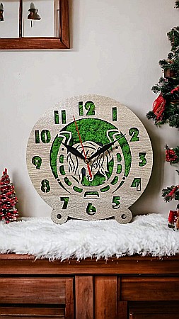 Ceasuri cu Licheni - Cadou personalizat, Decoratiune de birou cu licheni gravat cu potcoava , maro