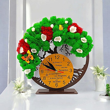 Ceasuri cu Licheni - Cadou personalizat, Ceas decorativ copacul vietii cu mesaj standard pentru Sef/Coleg/Angajat, decorat cu licheni stabilizati si flori decorative naturale, wenge