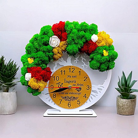 Ceasuri cu Licheni - Cadou personalizat, Ceas decorativ copacul vietii cu mesaj standard pentru Medic/Doctor, decorat cu licheni stabilizati si flori decorative naturale, alb