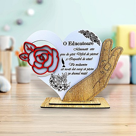 Decoratiuni din Lemn - Cadou personalizat, tablou inima in palma cu mesaj standard pentru Educatoare, 21x15cm