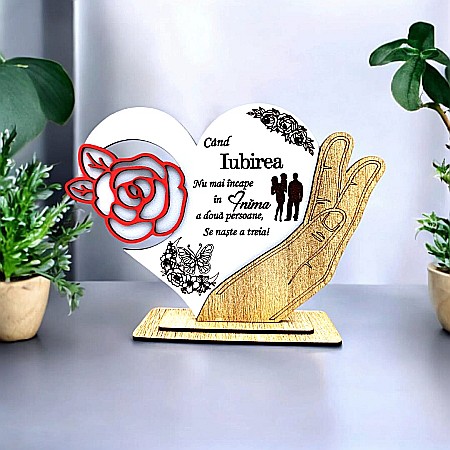 Decoratiuni din Lemn - Cadou personalizat, tablou inima in palma cu mesaj standard pentru Familie/Sotie/Sot, 21x15cm