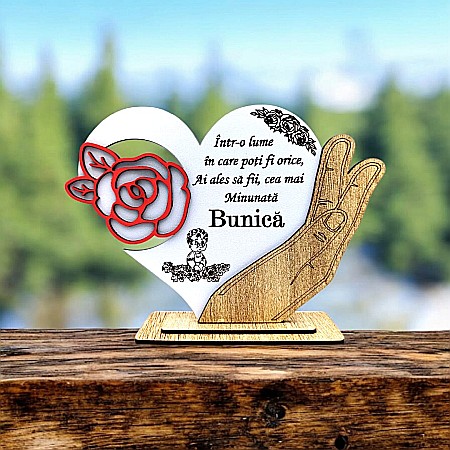 Decoratiuni din Lemn - Cadou personalizat, tablou inima in palma cu mesaj standard pentru "Cea mai minunata Bunica", 21x15cm