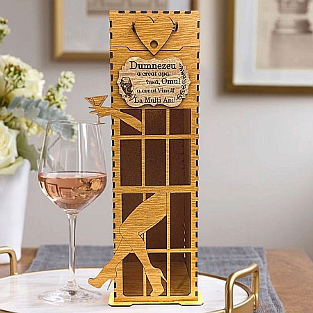 Cutie de Vin Personalizabila - Cadou personlizat, Cutie pentru Whisky/Vin cu nume si mesaj "Dumnezeu a creat vinul...", maro, dimensiune 35x10cm
