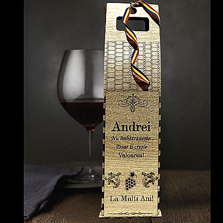 Cutie de Vin Personalizabila - Cadou personalizat, Cutie din Lemn pentru Sticla de Vin - Cadou Elegant și Unic, personalizata pentru Familie/Prieteni, 37x10cm