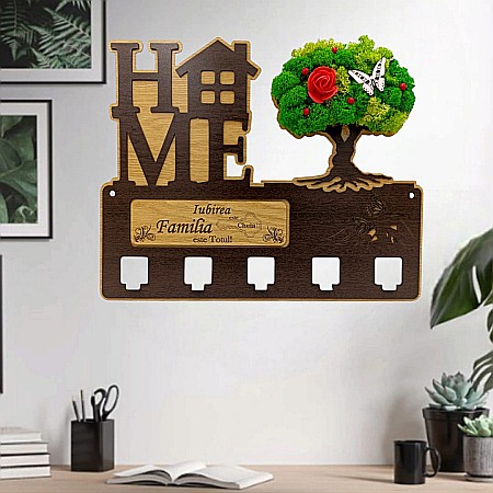 Cadou personalizat, cuier decorat cu licheni pe copac pentru perete cu mesaj standard "Iubirea este cheia, Familia este totul!" , 40x30cm