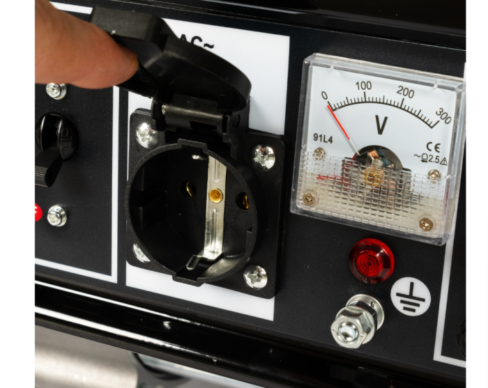 Generator Micul Fermier, 2.8KW, cu pornire manuala, motor benzina 4T, doua prize 230V, rezervor combustibil 15L [4]