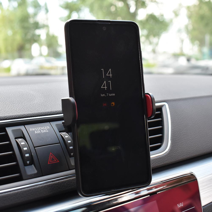 SUPORT TELEFON AUTO EXTENSIBIL 58-95 MM CU PRINDERE IN GRILA DE VENTILATIE [8]