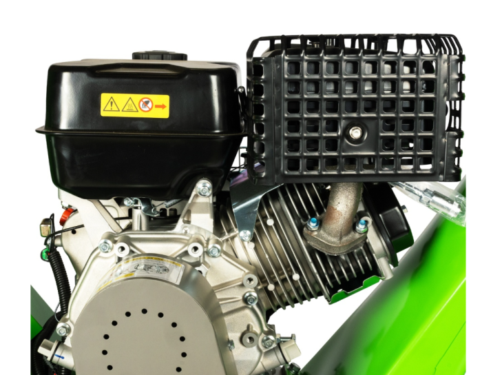 Tocator de crengi Micul Fermier, motor benzina 15 CP, cu carlig de remorcare, 120 mm diametru maxim de taiere, pentru rumegus [4]