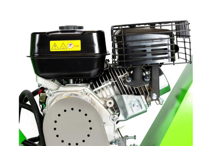 Tocator de crengi Micul Fermier, motor benzina 7 CP, 100 mm diametru maxim de taiere, pentru rumegus [3]