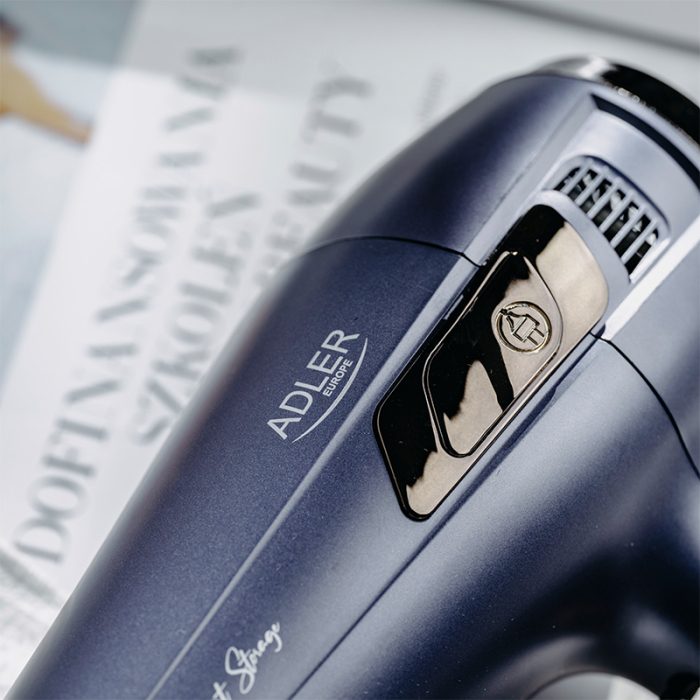 USCATOR PAR CABLU RETRACTABIL 2400W ADLER [4]