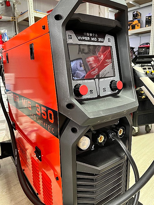 HYPER MIG 350A / 400V LCD SYNERGIC [6]