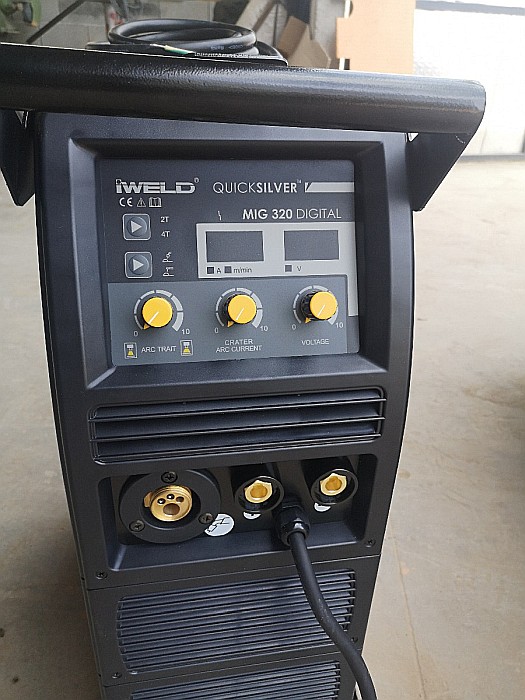 IWELD MIG 320 DIGITAL [3]