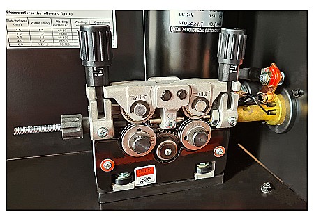 HYPER MIG 350A / 400V LCD SYNERGIC [2]