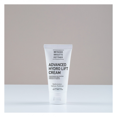 Cosmetica - Crema intens hidratanta cu efect de Lifting - 50 ml