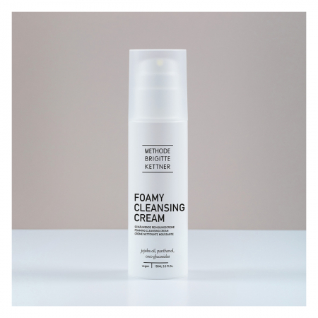 Cosmetica - Spuma de curatare delicata - 150 ml