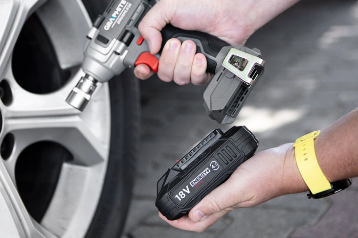 Acumulator 18V Li-Ion 4.0Ah Energy+ BOOST UP 58G004-1 GRAPHITE [3]