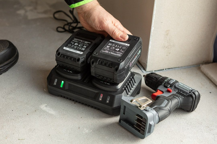 Incarcator dublu pentru acumulatori Energy+ 58G085-1 GRAPHITE [3]