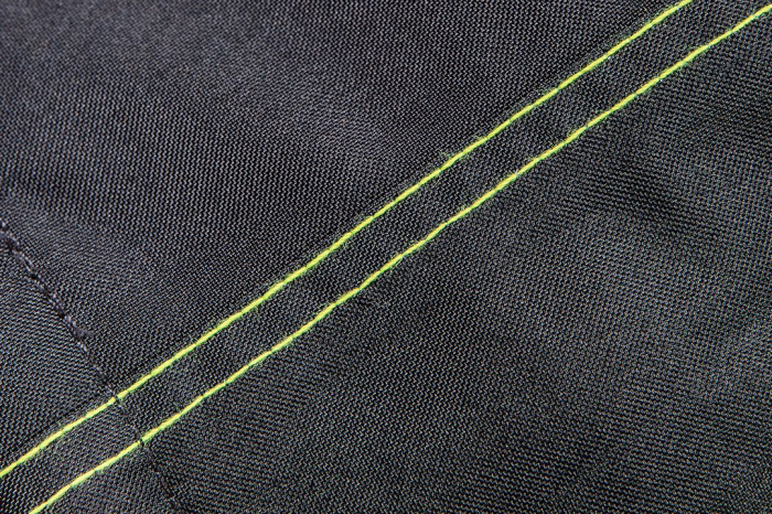 Pantaloni de lucru cu vizibilitate ridicata, izolati, galben [4]