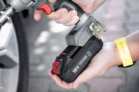 Acumulator 18V Li-Ion 4.0Ah Energy+ BOOST UP 58G004-1 GRAPHITE [4]