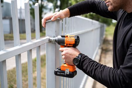 Cheie cu percutie fara perii 18V, 850Nm, ½", Energy+, fara baterie 04-608 NEO [2]