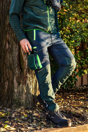 Pantaloni de lucru PREMIUM, 62% bumbac, 35% poliester, 3% elastan [10]