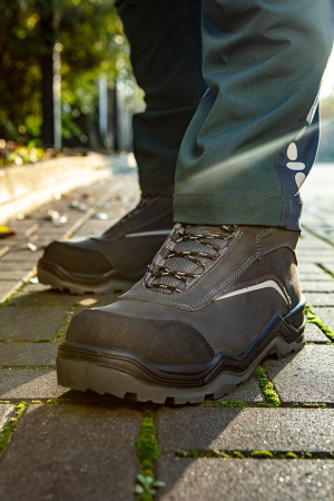 Pantaloni de lucru PREMIUM, 62% bumbac, 35% poliester, 3% elastan [11]