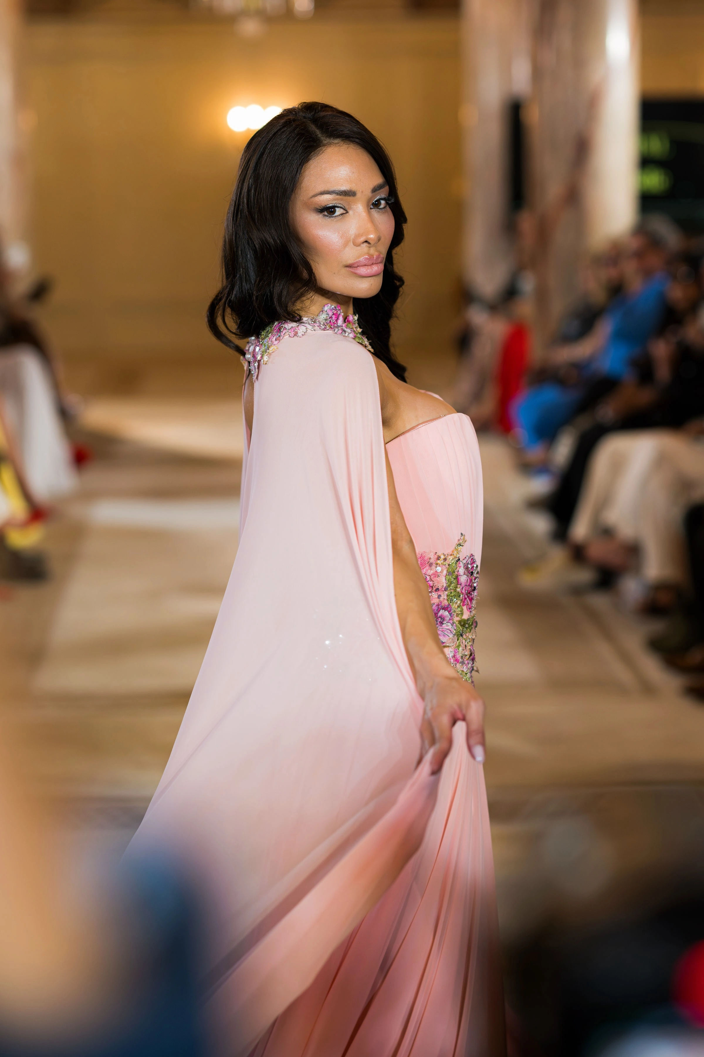 Pink Royal Cape Gown - Rochie couture premium [4]
