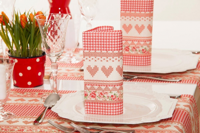 Servetele festive Linclass - Mathilda (inimioare) / 40 x 40 cm / 50 buc [1]