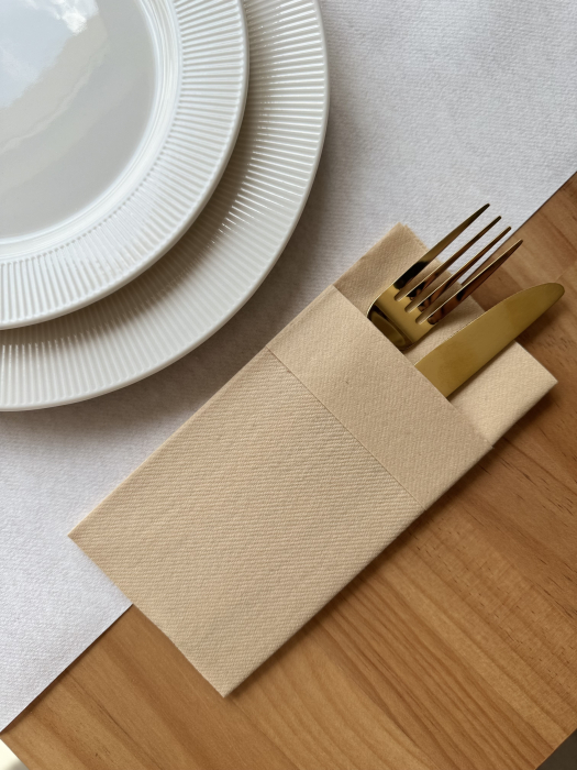 Servetele cu BUZUNAR pentru tacamuri Linclass cu manseta - Sand (Crem inchis) / 40 x 40 cm / 50 buc [2]