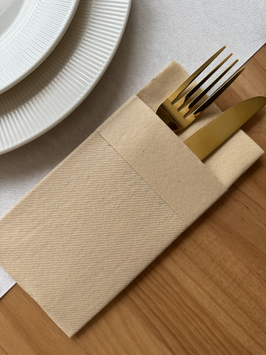 Servetele cu BUZUNAR pentru tacamuri Linclass cu manseta - Sand (Crem inchis) / 40 x 40 cm / 50 buc [3]