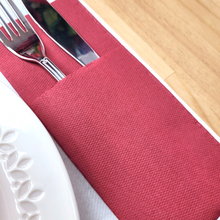 Servetele cu BUZUNAR pentru tacamuri - Softpoint (Bordeaux) / 33 x 40 cm / 50 buc [1]