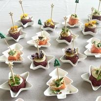 Mini-farfurii in forma de braduti, biodegradabile, din pulpa de trestie de zahar, 100 x 85 x h15 mm, 20 buc [1]