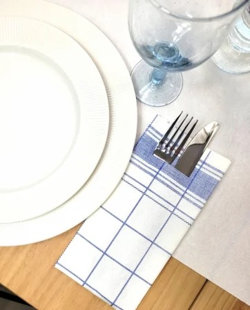Servetele cu BUZUNAR pentru tacamuri, Linclass-Eco Nadeem (carouri albastre) / 40 x 40 cm / 75 buc [1]