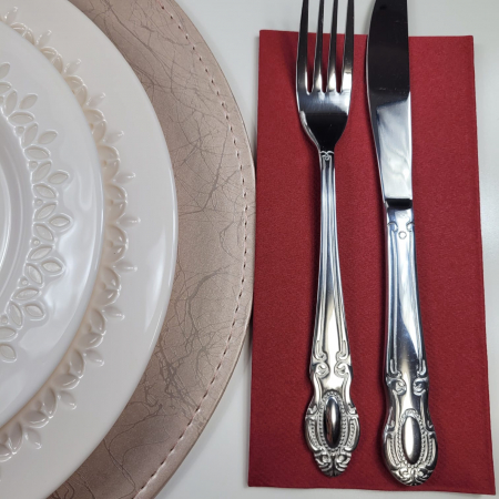 Servetele Linclass ultra calitative, bordo/ visinii, 40x40 cm, pliate 1/8, 50 buc [1]