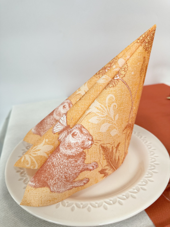 Set accesorii decorative masa festiva Paste - servetele festive + traversa de masa + servetele cu buzunar pentru tacamuri + lumanari conice [8]