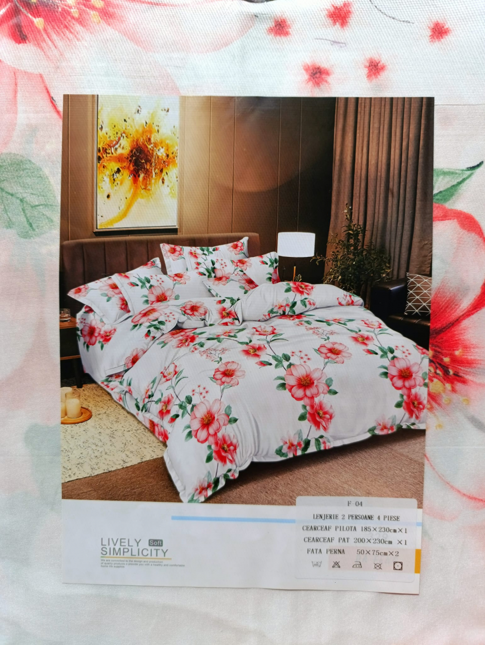 Lenjerie set 4 piese ​​​​​​​King-size Flori Cires (200 cm x 200-230 cm) [2]