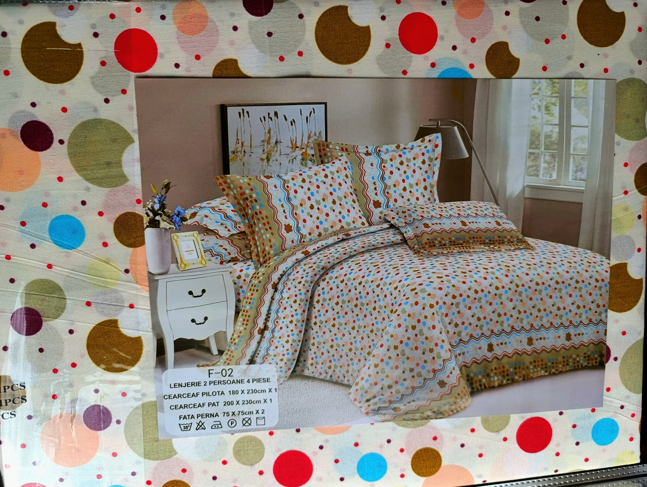 Lenjerie set 4 piese ​​​​​​​King-size  Buline Cod F0203 (200 cm x 200-230 cm) [2]