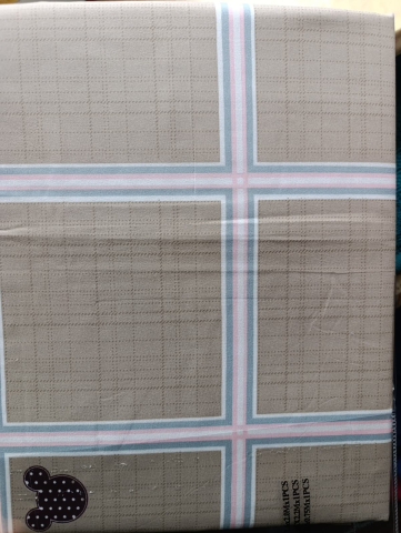 Lenjerie pat o persoana Mickey Mouse Bej Cod: S030 (170x220cm) + CADOU Prosop 50x90cm 100% Bumbac [1]